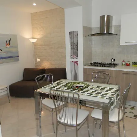 Casa Marzulli Vakantiehuis Acireale