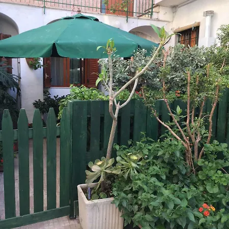 Casa Marzulli Vakantiehuis Acireale